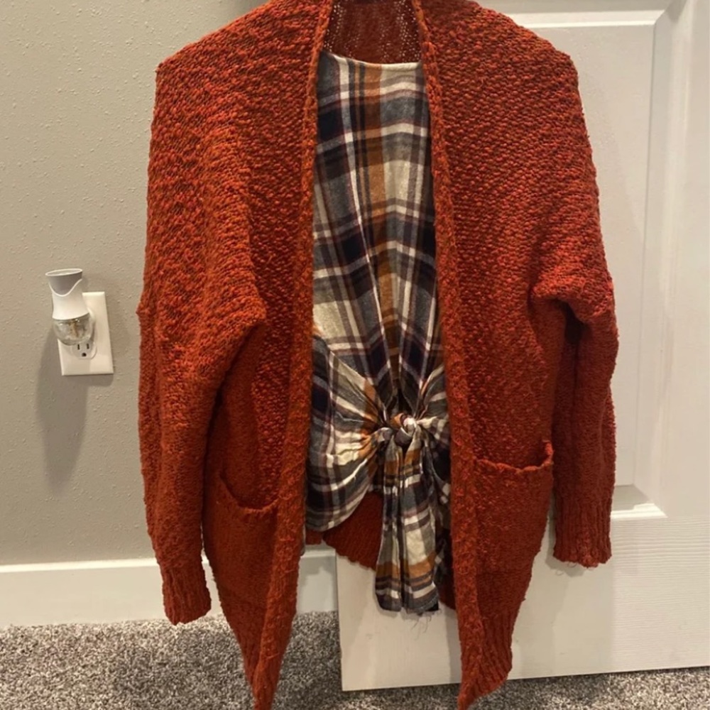 Women’s cardigan with flannel top